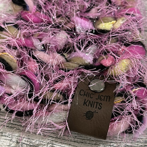 Handmade pink sparkling knitted winter scarf - Picture 2 of 4